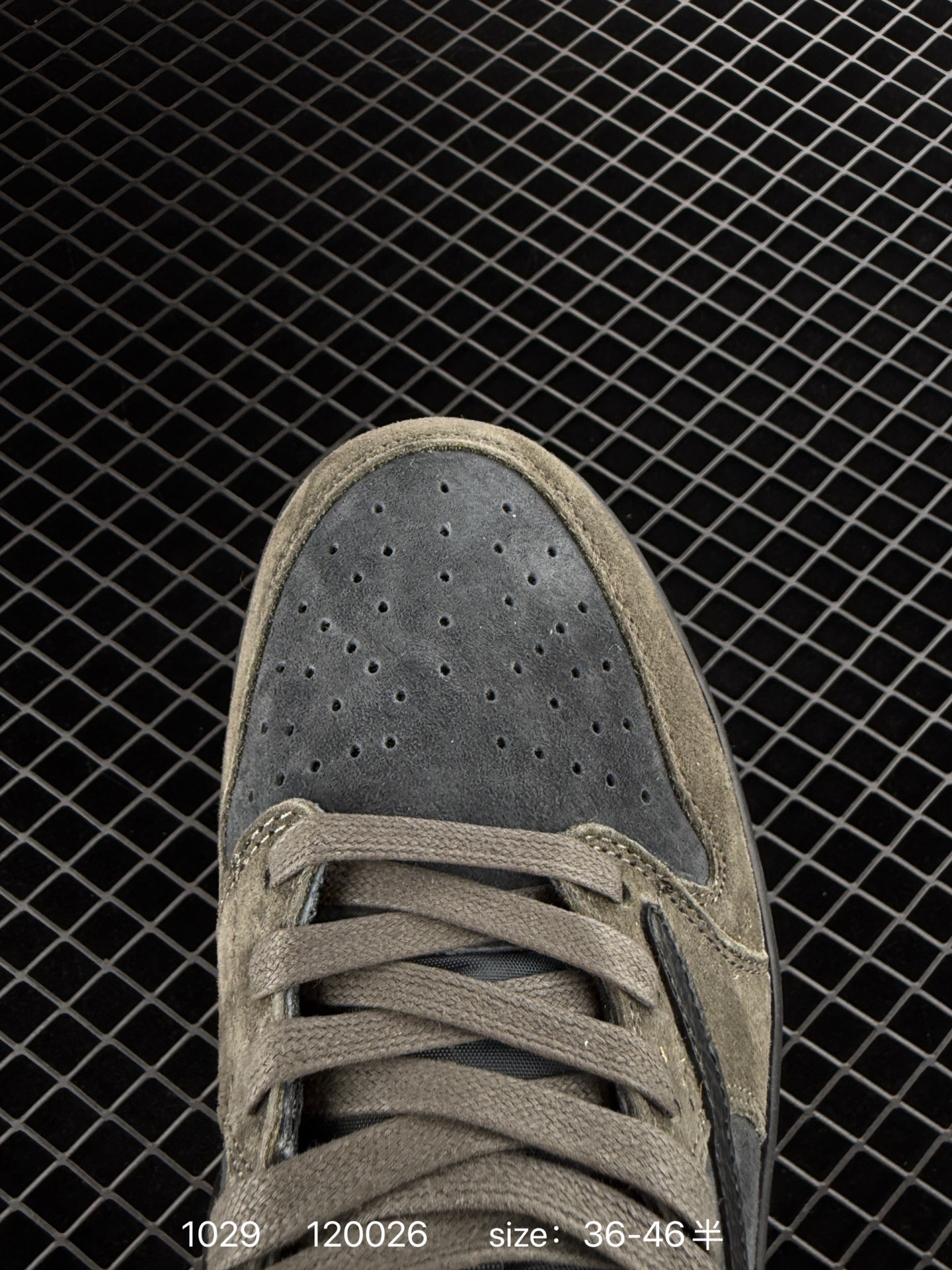 Travis Scott x Air Jordan 1 ” Reverse Mocha “